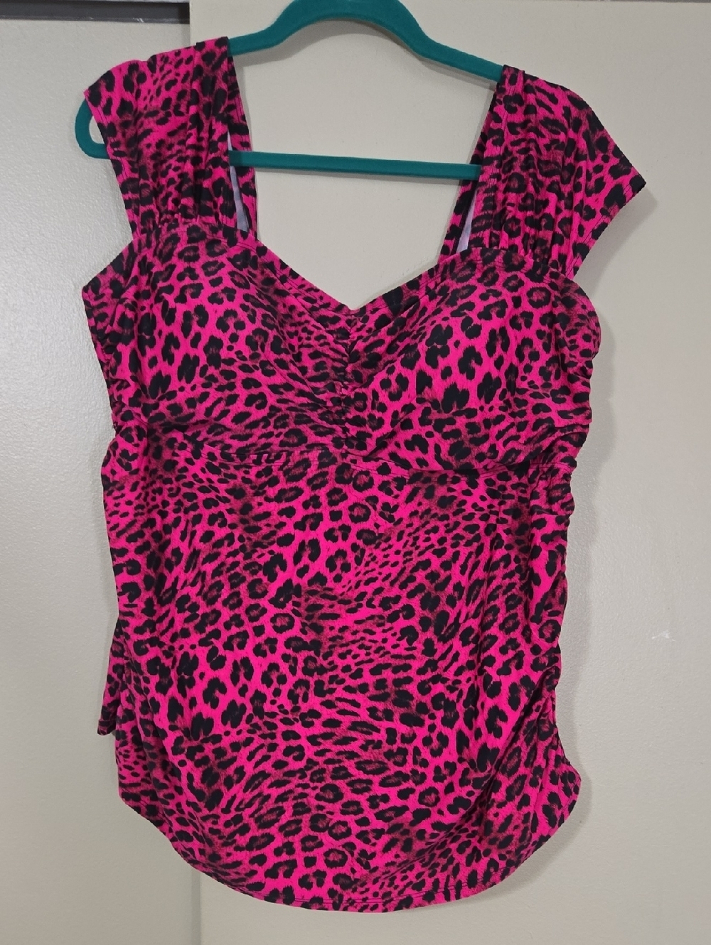 torrid Hot Pink and Black Leopard Swim Tankini Top Size Torrid 2